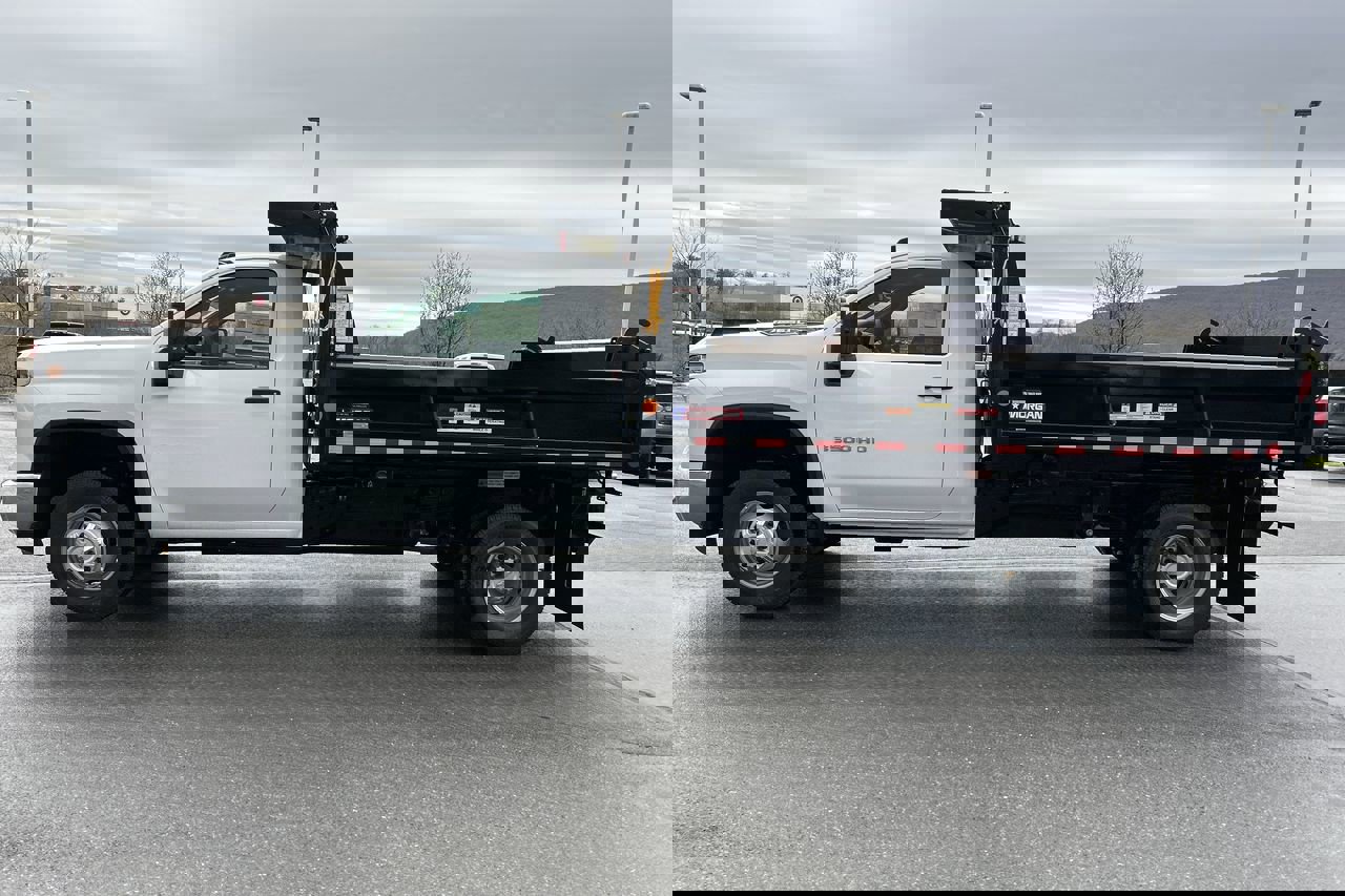 2025 Chevrolet Silverado 3500HD Work Truck photo 4