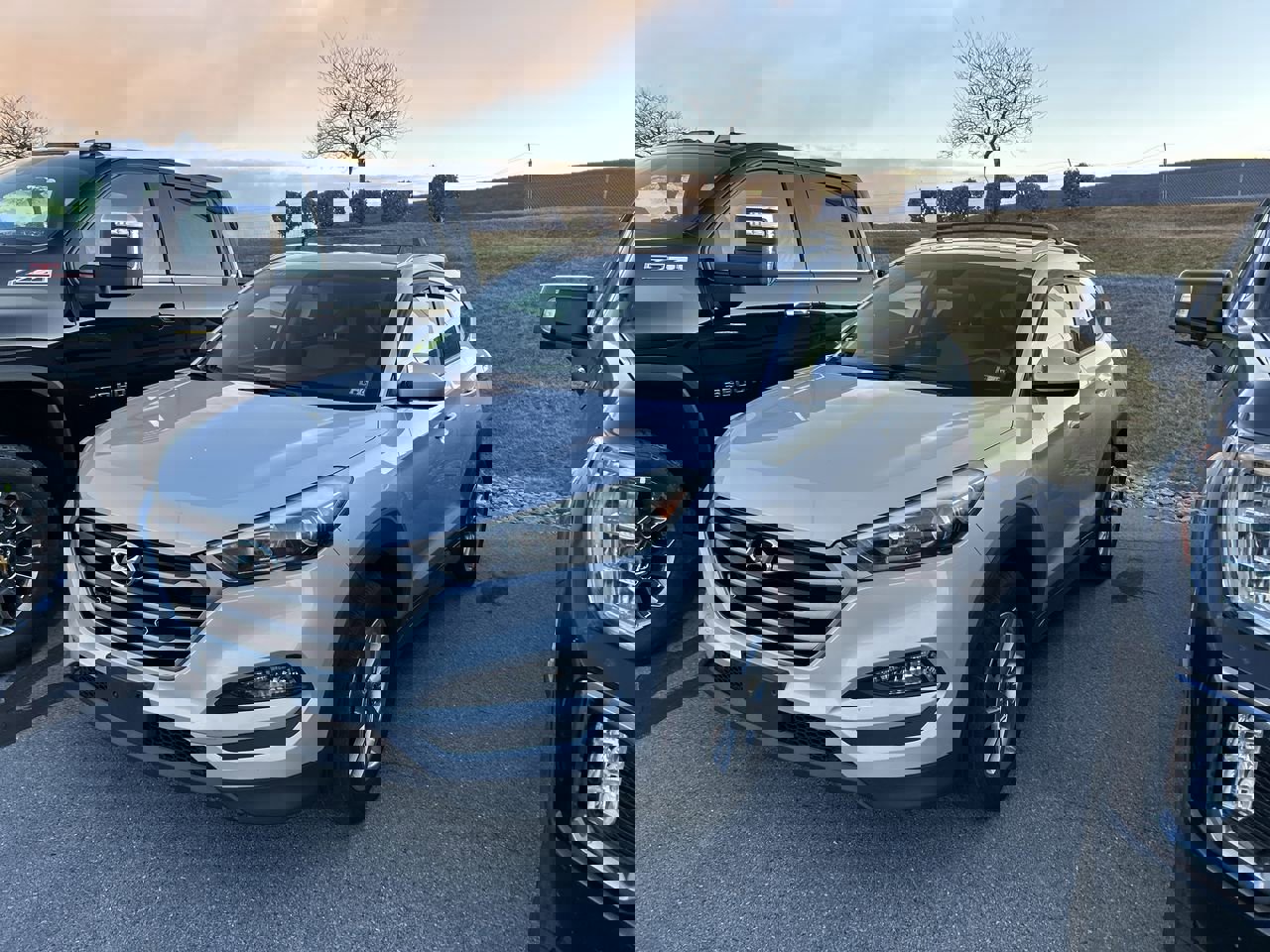 2016 Hyundai Tucson SE photo 2