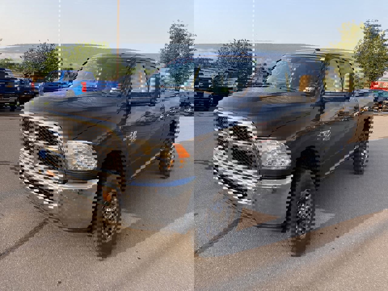 2017 Ram 2500 Tradesman photo 3