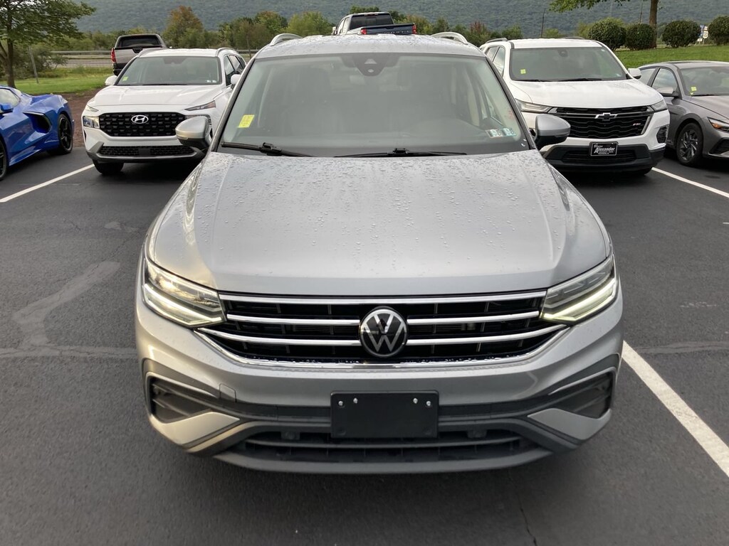 Used 2024 Volkswagen Tiguan 2.0T SE SUV
