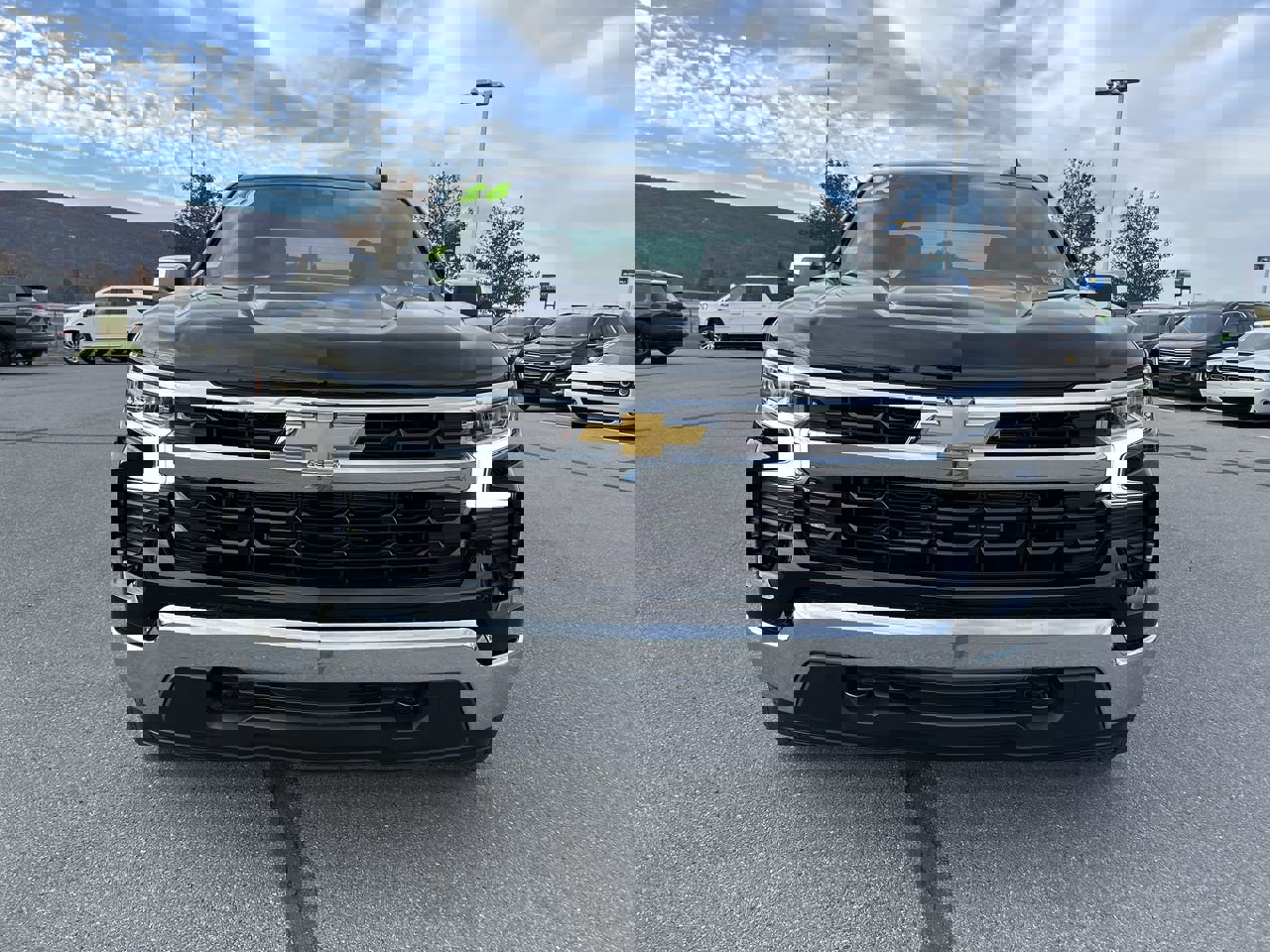 2026 Chevrolet Silverado 1500 LT photo 2