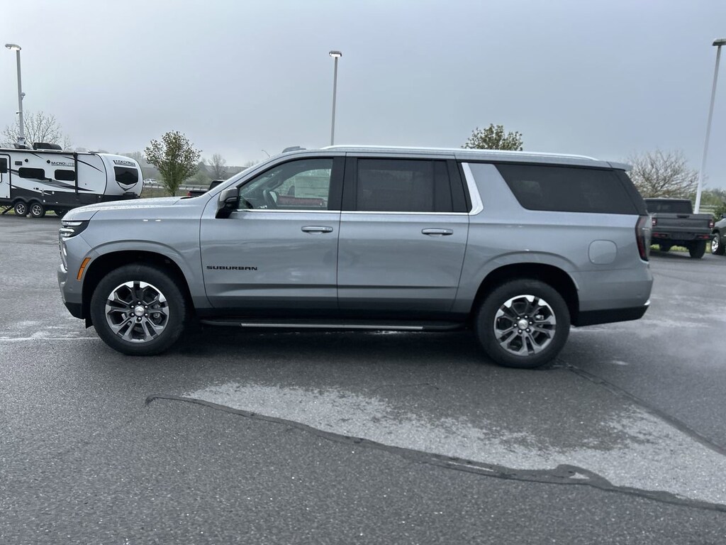 New 2026 Chevrolet Suburban LT SUV