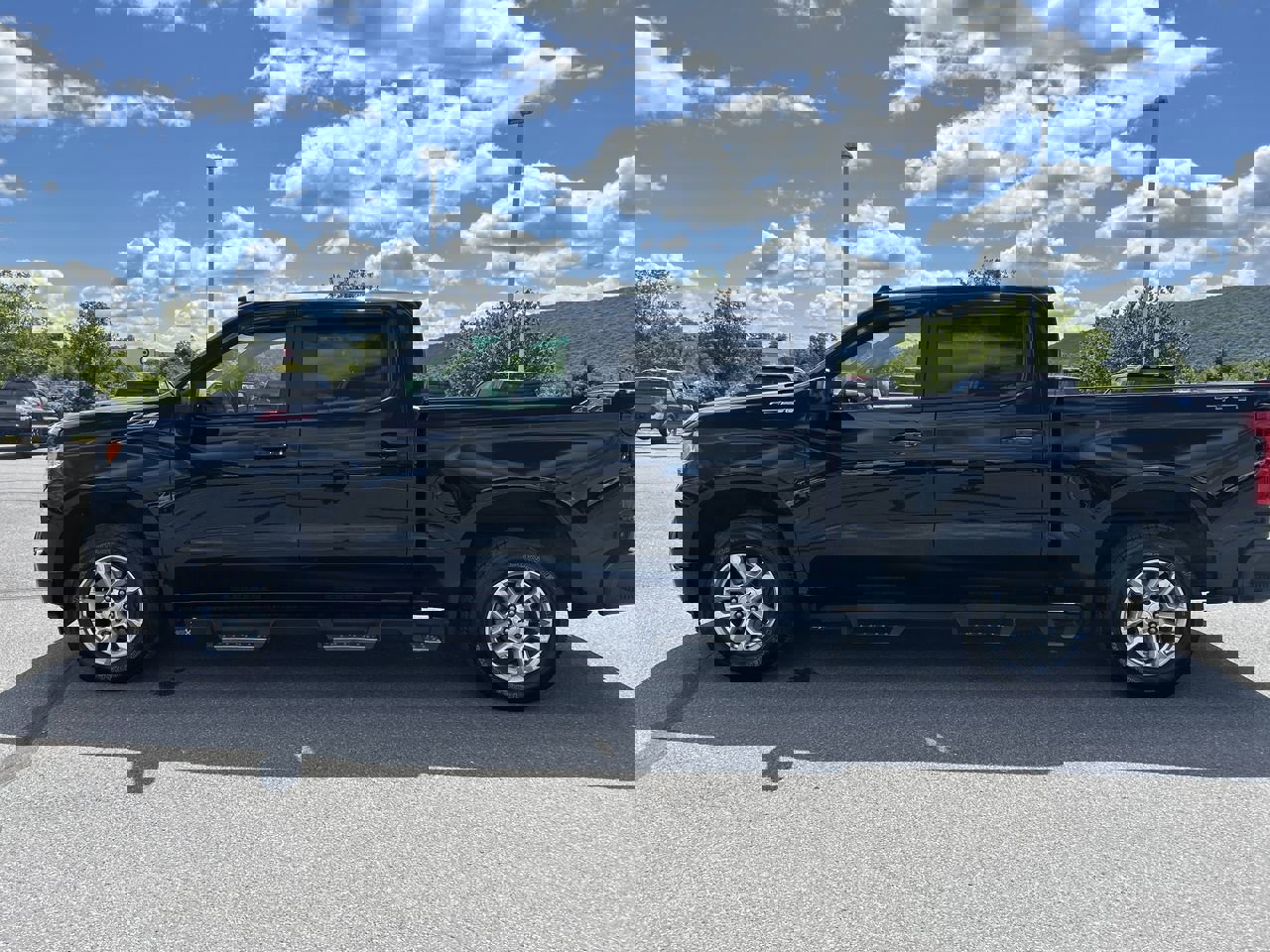 2022 Chevrolet Silverado 1500 RST photo 4