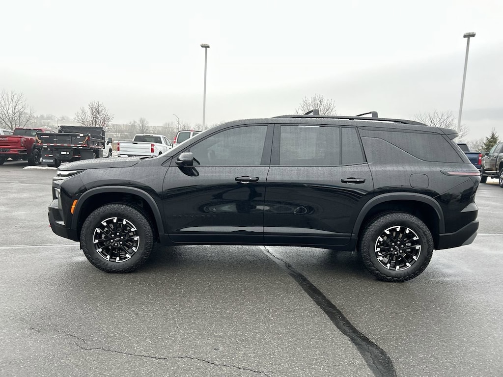 Used 2024 Chevrolet Traverse Z71 SUV