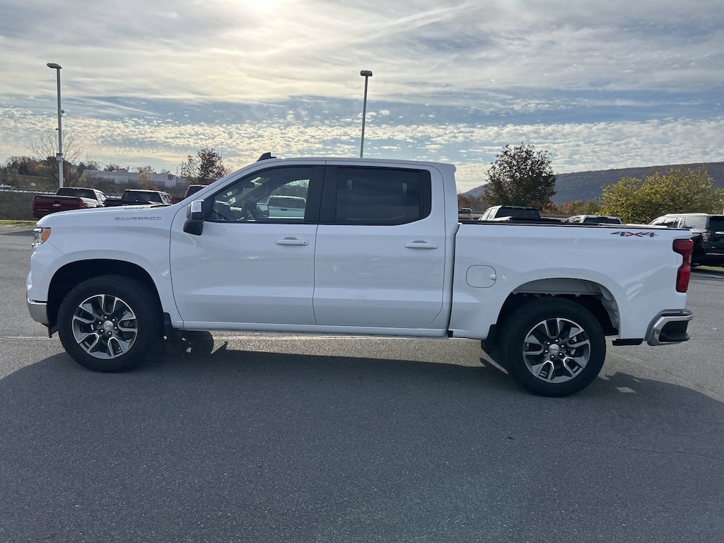 New 2026 Chevrolet Silverado 1500 LT Truck Crew Cab