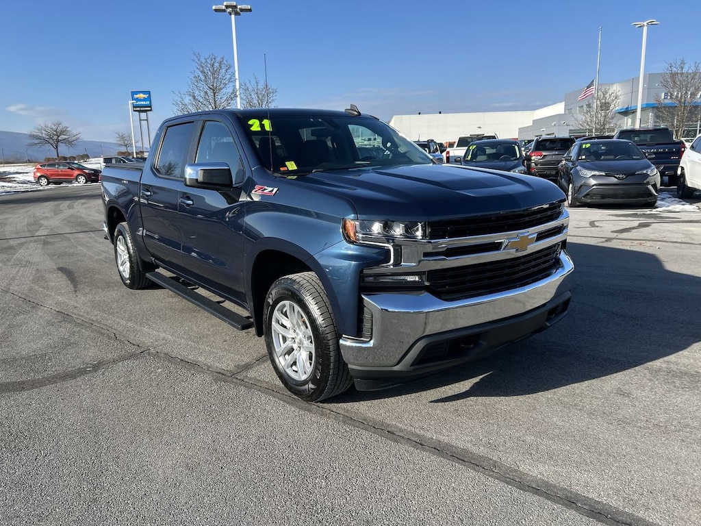 Used 2021 Chevrolet Silverado 1500 LT Truck Crew Cab
