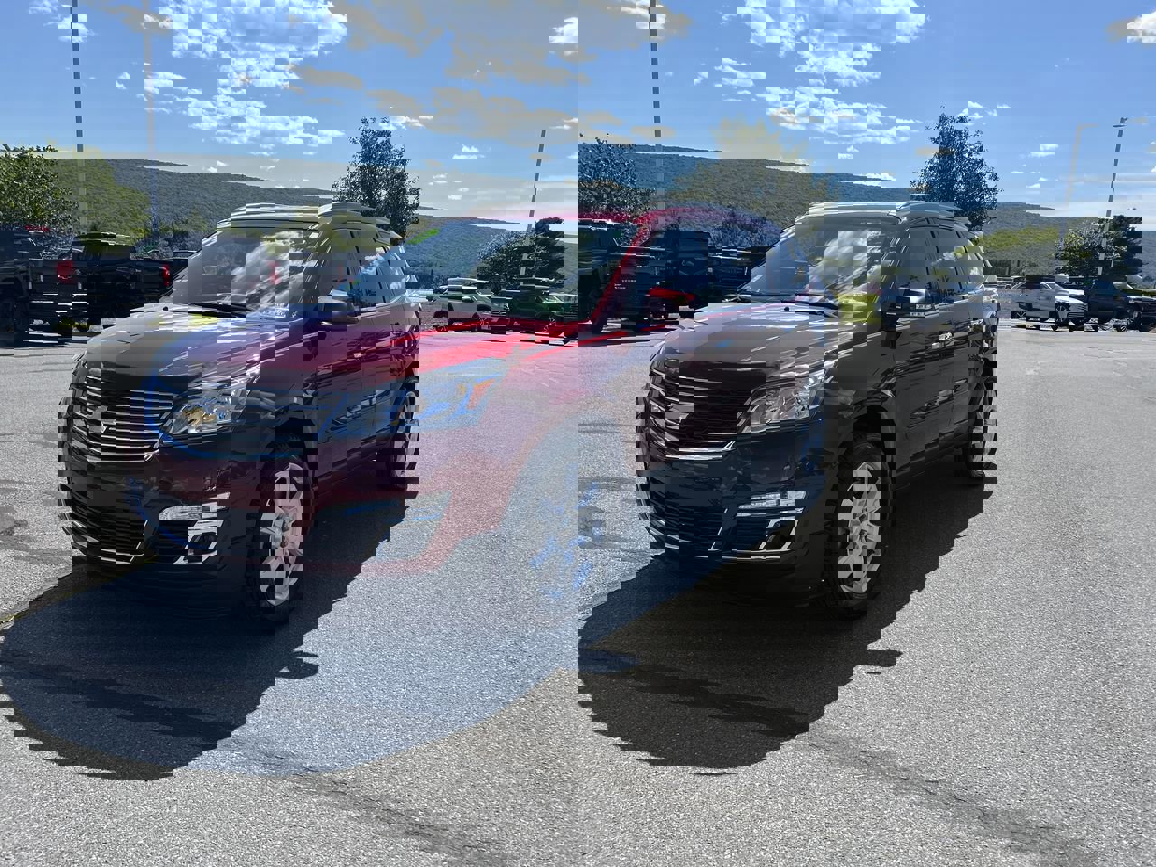2017 Chevrolet Traverse 1LT photo 3