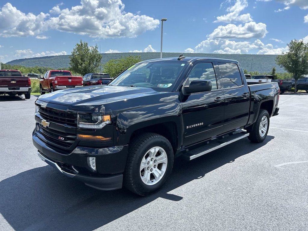 Used 2018 Chevrolet Silverado 1500 LT w/2LT Truck Crew Cab