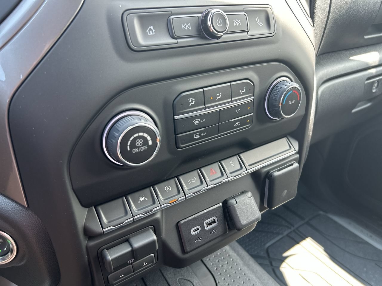 2026 Chevrolet Silverado 1500 Custom - Photo 29