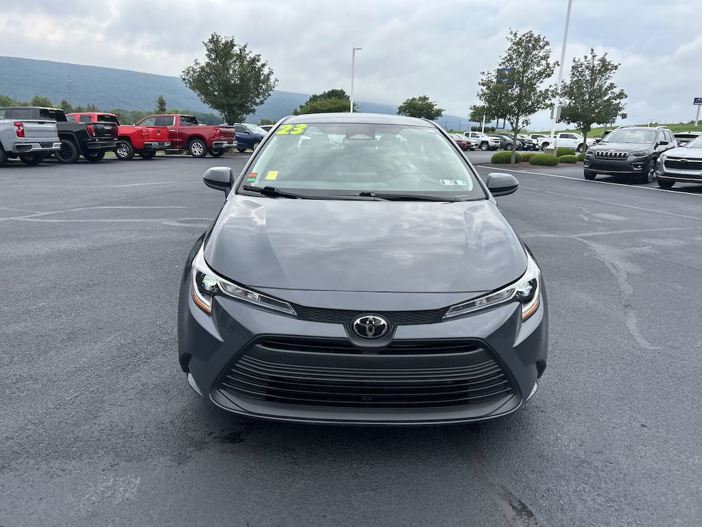 Used 2023 Toyota Corolla LE Sedan
