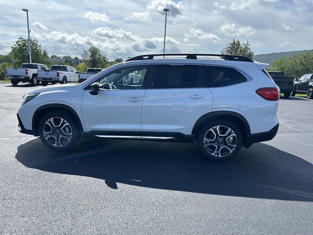 Used 2026 Subaru Ascent Limited 8-Passenger SUV