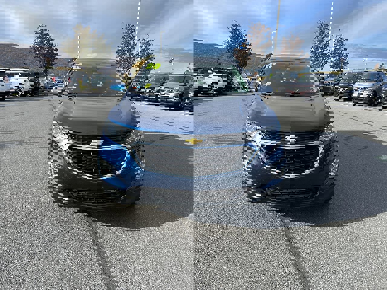 2020 Chevrolet Equinox LT photo 2