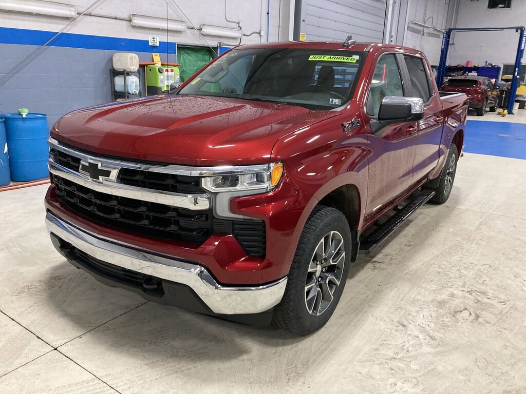Used 2023 Chevrolet Silverado 1500 LT w/1LT Truck Crew Cab