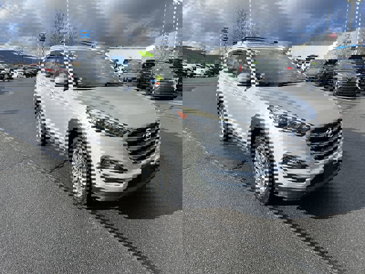 2016 Hyundai Tucson SE's photo