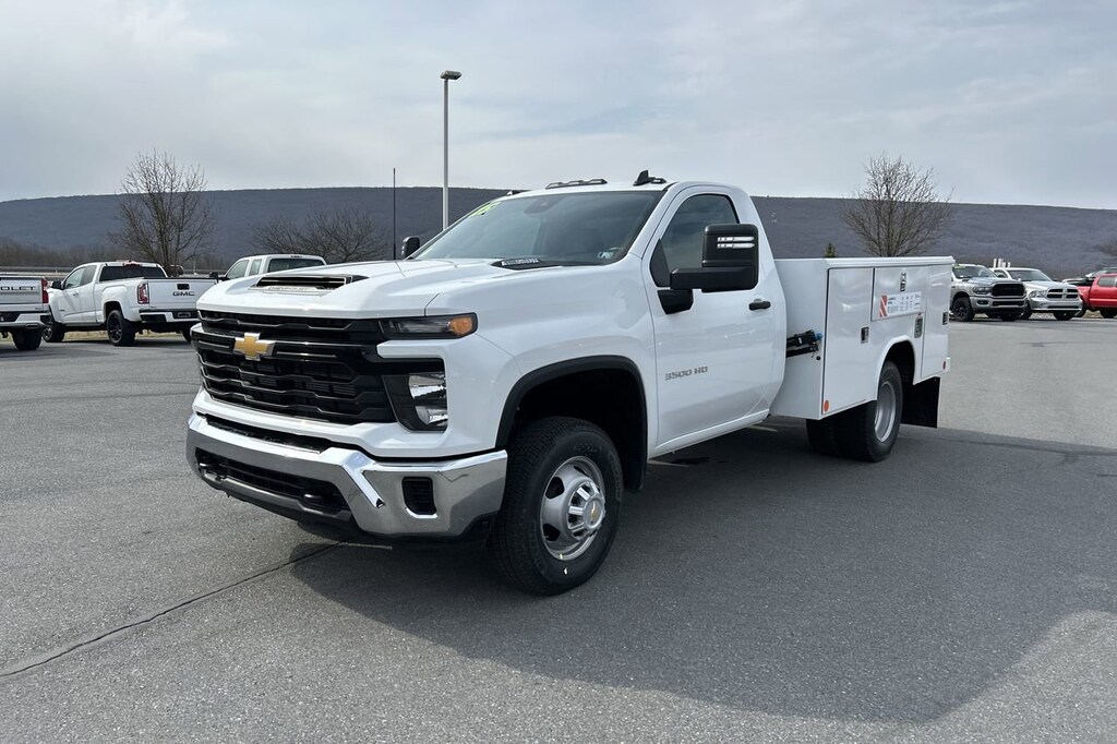 New 2025 Chevrolet Silverado 3500HD Chassis Work Truck Truck Regular Cab