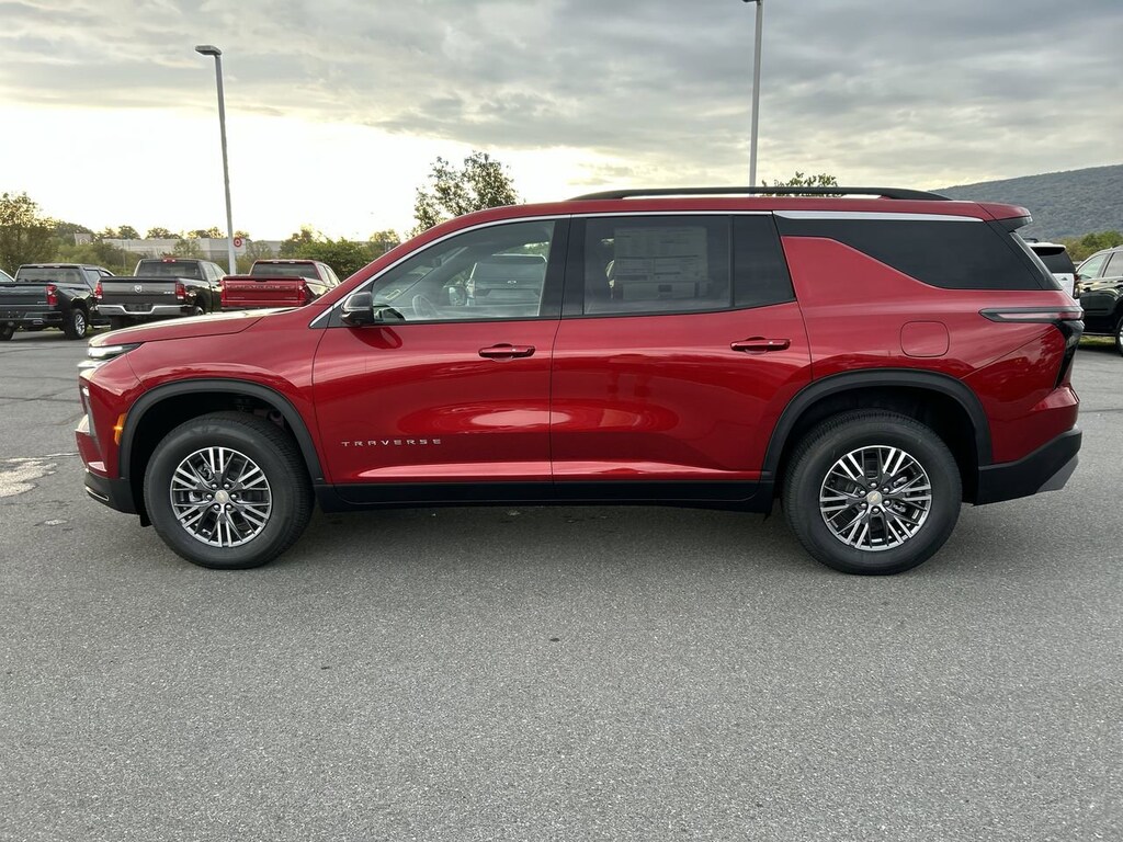 New 2026 Chevrolet Traverse AWD LT SUV