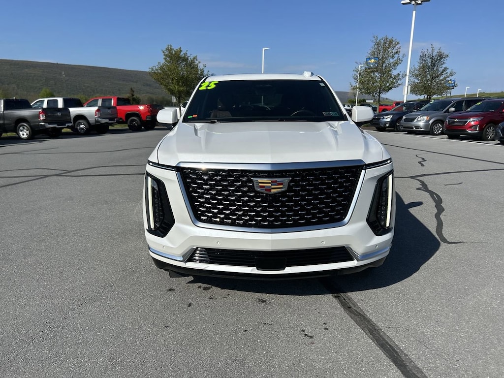 Used 2025 CADILLAC Escalade Premium Luxury SUV