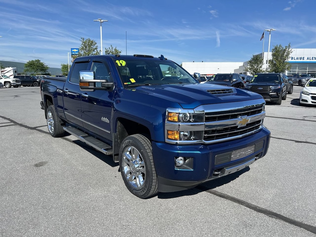 Used 2019 Chevrolet Silverado 2500HD High Country Truck Crew Cab
