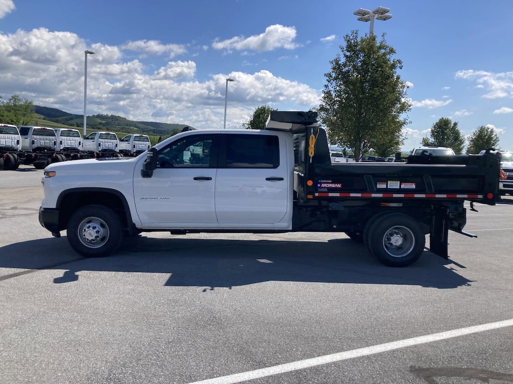 New 2024 Chevrolet Silverado 3500 HD Chassis Work Truck Truck Crew Cab