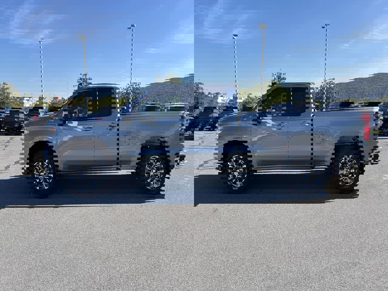 2026 Chevrolet Silverado 1500 LT photo 3