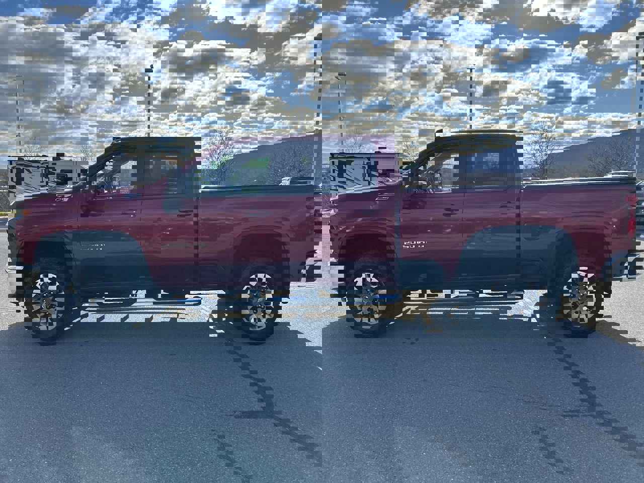 2022 Chevrolet Silverado 2500HD LT photo 4