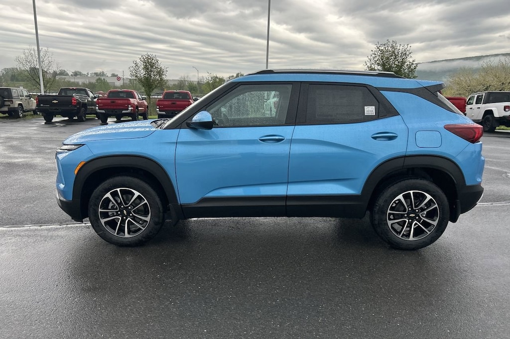 New 2025 Chevrolet Trailblazer LT SUV