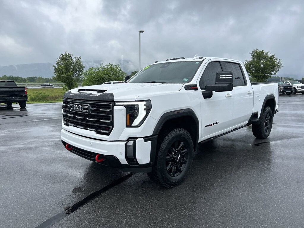 Used 2024 GMC Sierra 2500 HD AT4 Truck Crew Cab