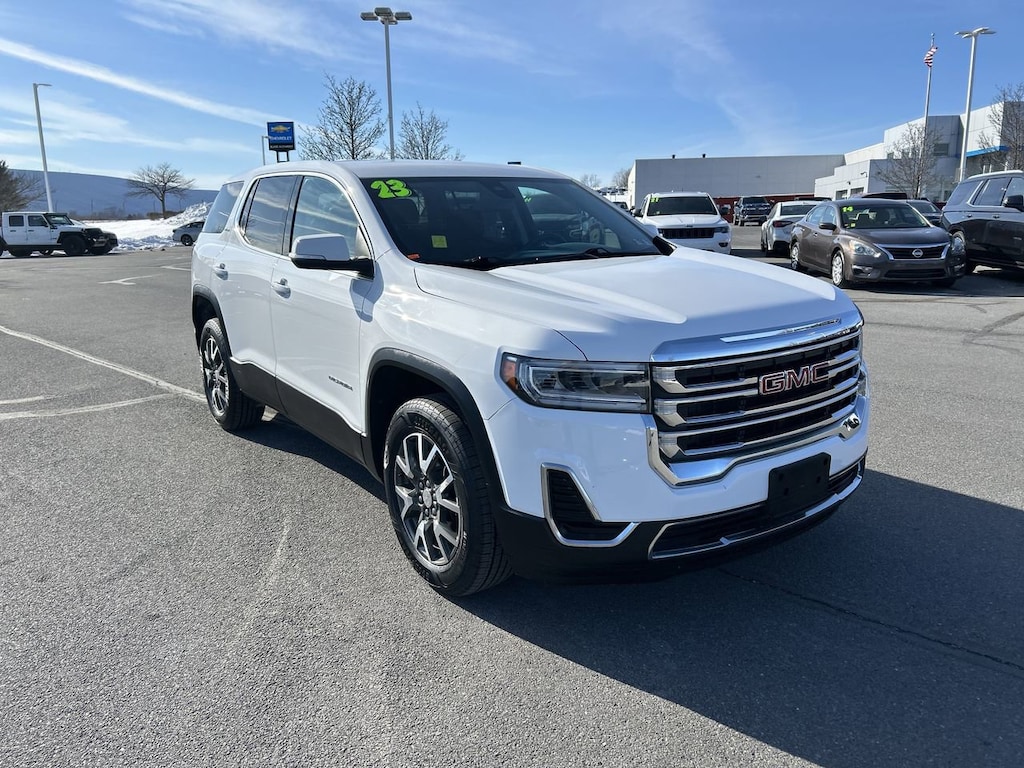 Used 2023 GMC Acadia SLE SUV