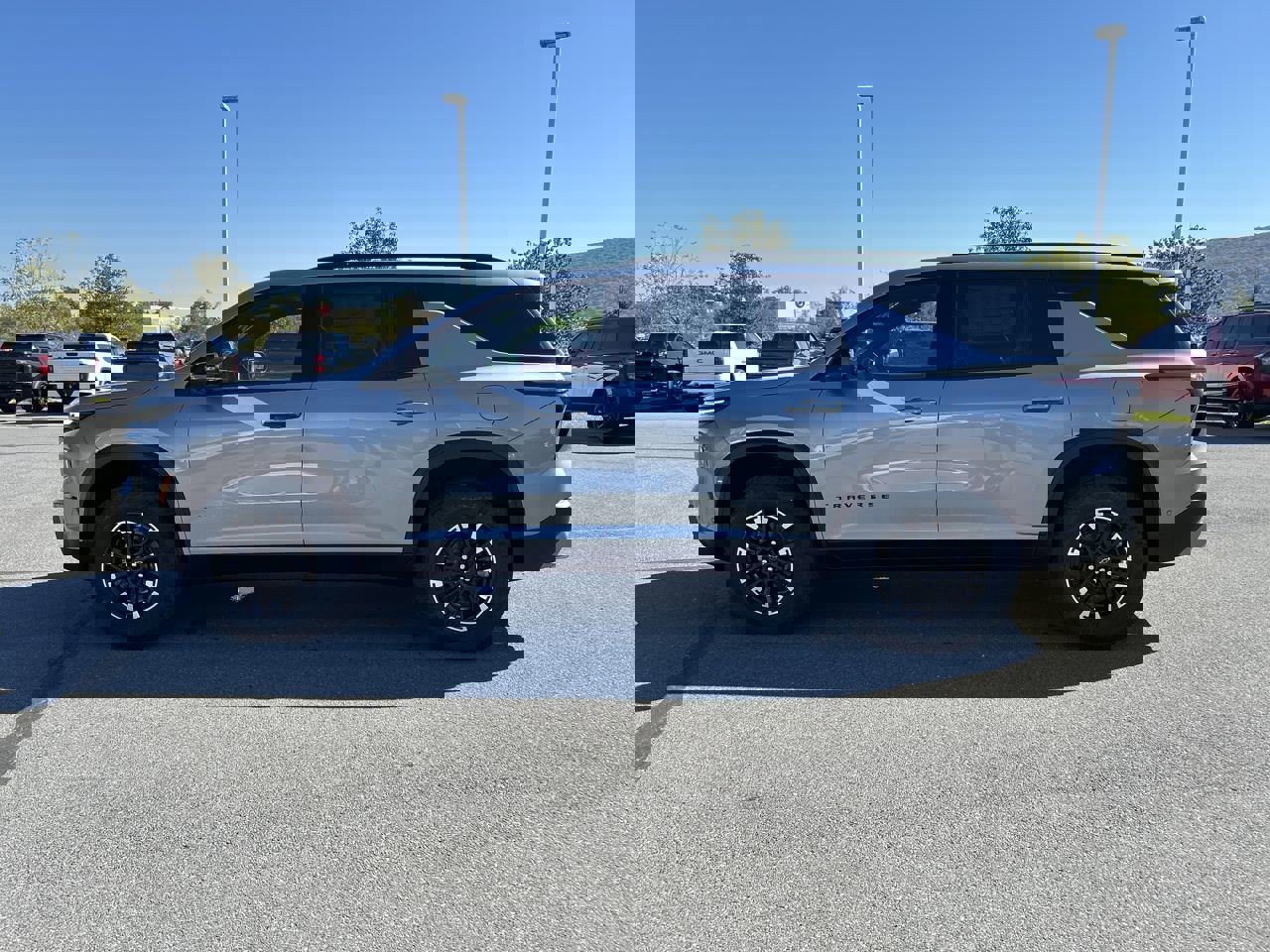 2026 Chevrolet Traverse Z71 photo 2