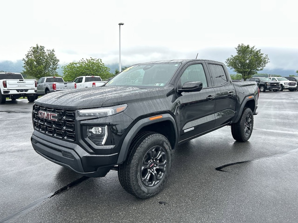 Used 2025 GMC Canyon Elevation Truck Crew Cab