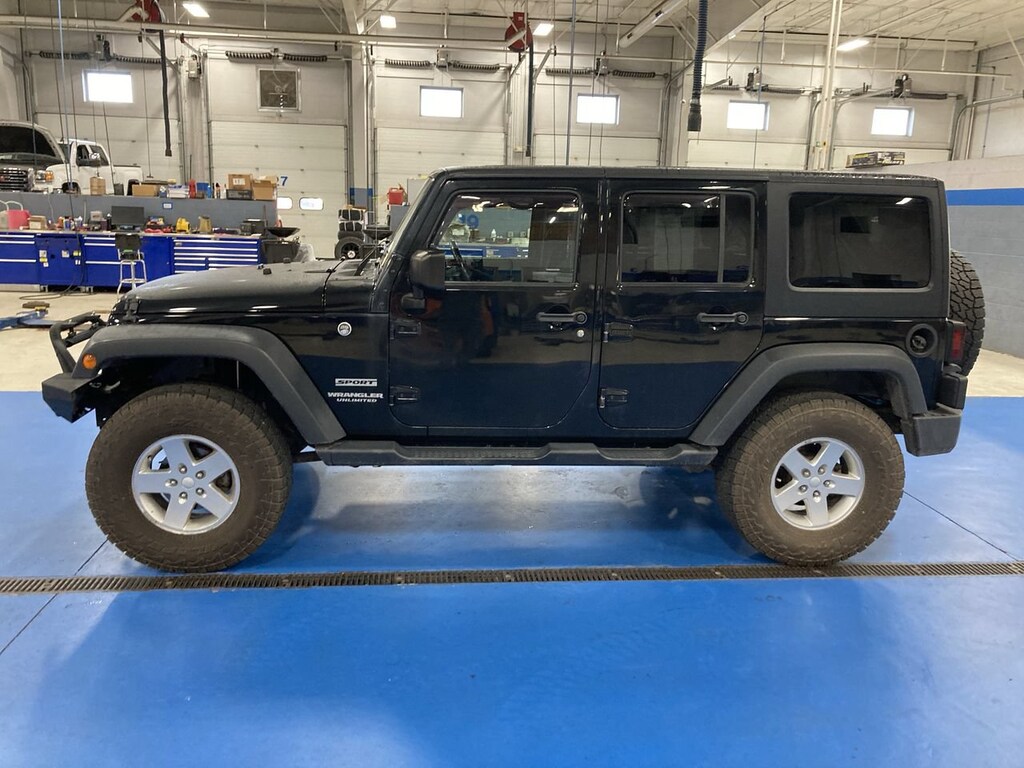 Used 2017 Jeep Wrangler JK Unlimited Sport 4x4 SUV