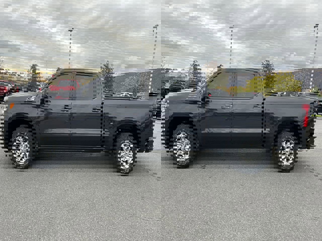 2023 Chevrolet Silverado 1500 RST photo 4