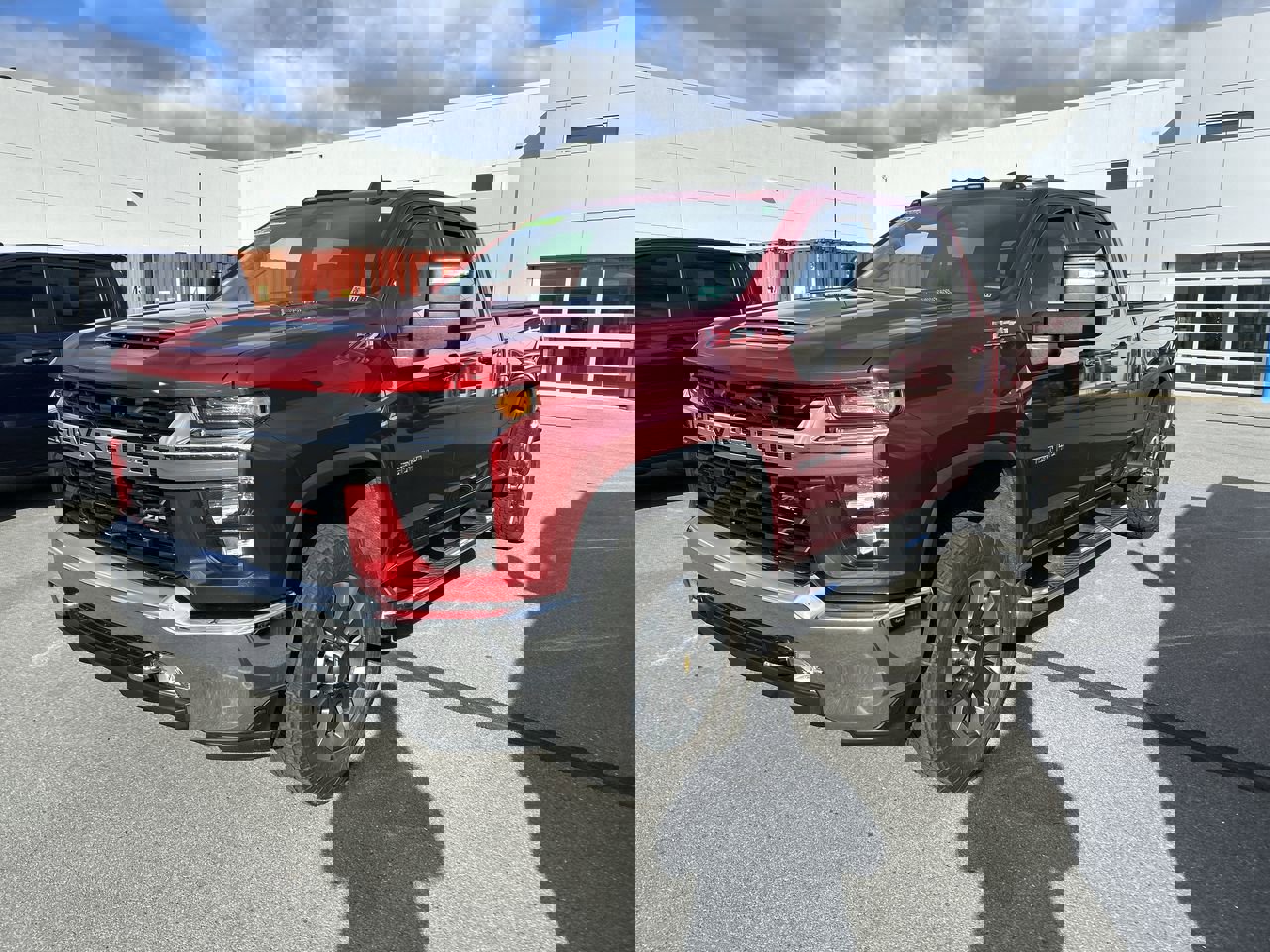 2022 Chevrolet Silverado 2500HD LT photo 2