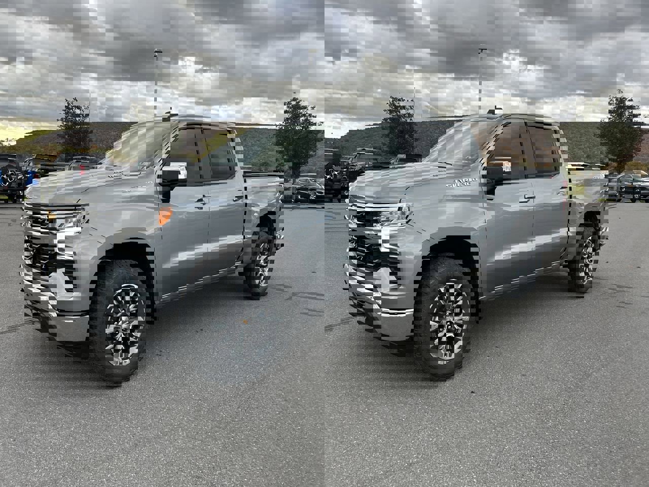 2026 Chevrolet Silverado 1500 LT photo 3