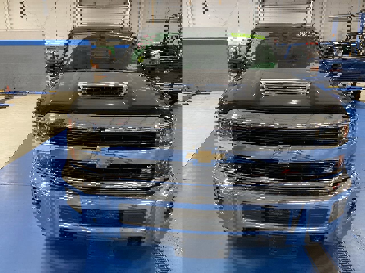 2017 Chevrolet Silverado 2500HD LTZ photo 2