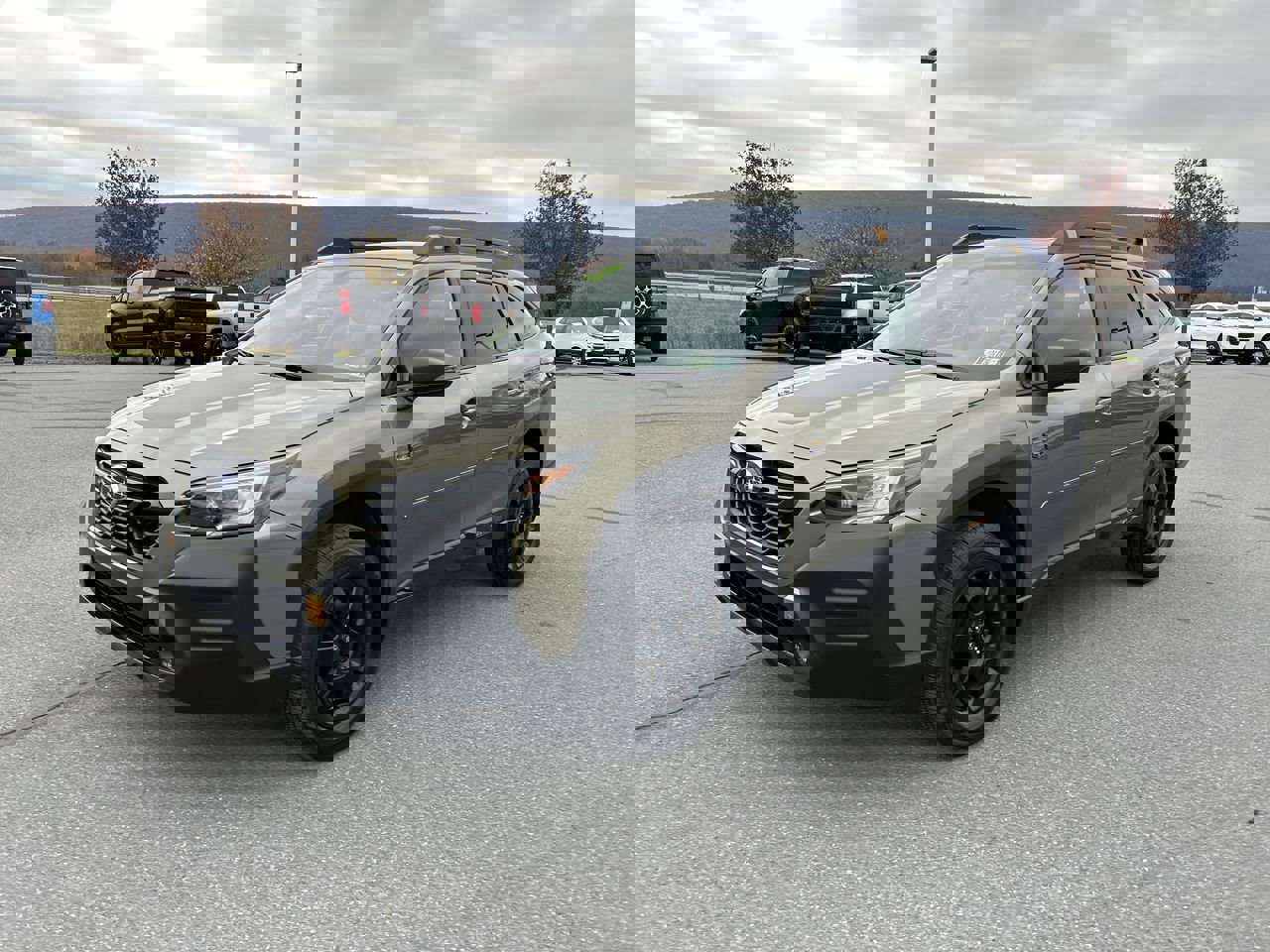 2022 Subaru Outback Wilderness photo 2