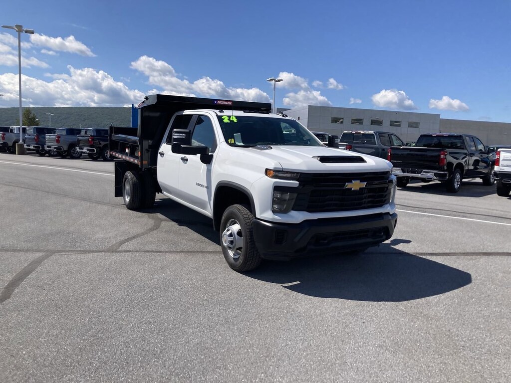 New 2024 Chevrolet Silverado 3500 HD Chassis Work Truck Truck Crew Cab