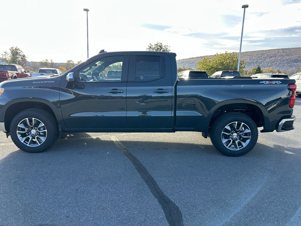 New 2026 Chevrolet Silverado 1500 LT Truck Double Cab