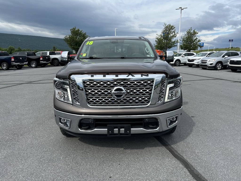 Used 2018 Nissan Titan SL Truck Crew Cab