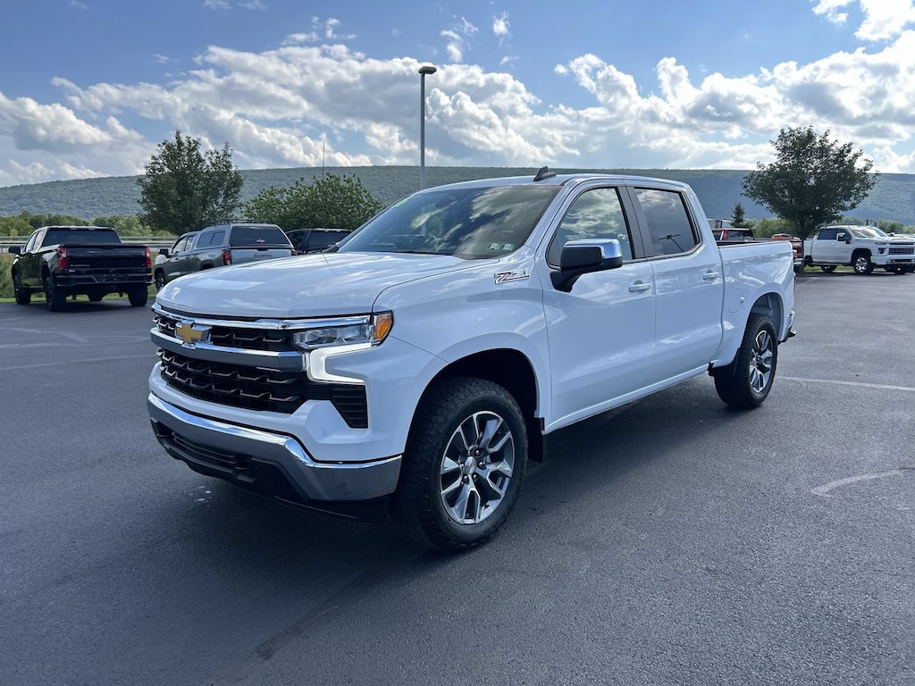 New 2026 Chevrolet Silverado 1500 LT Truck Crew Cab