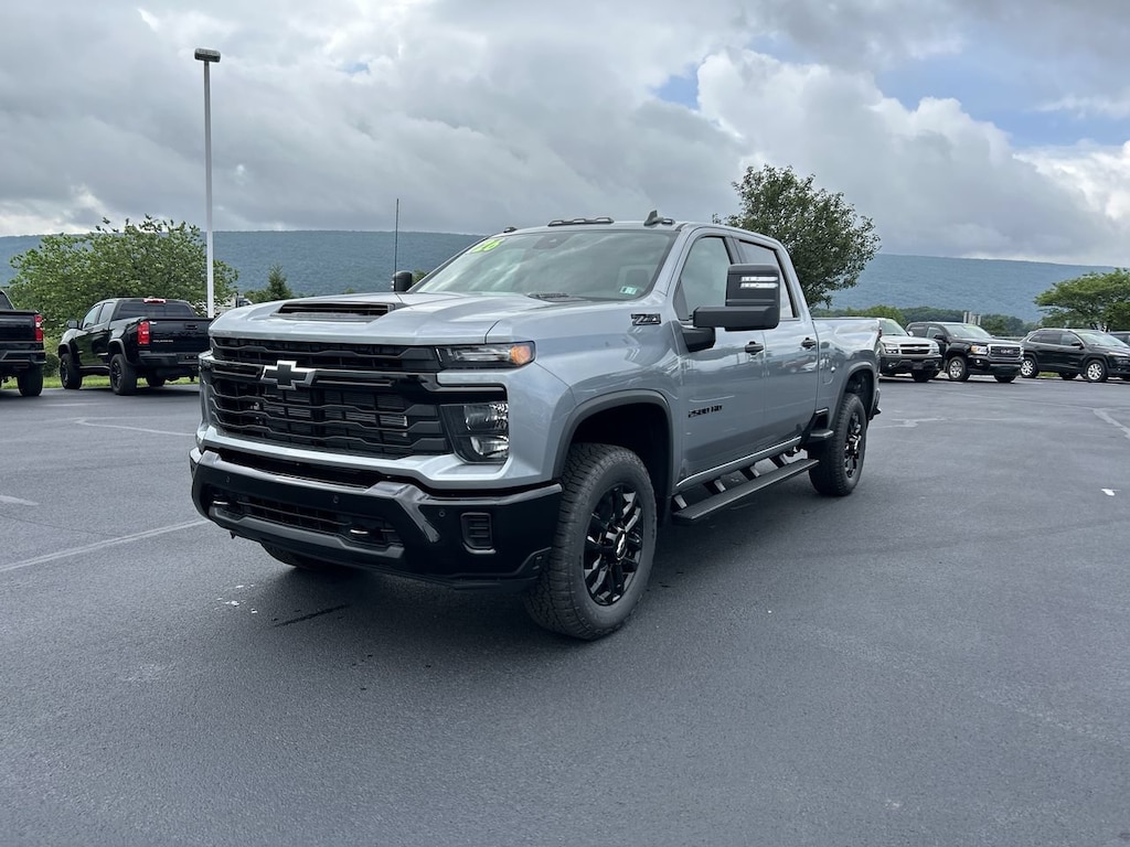 New 2026 Chevrolet Silverado 2500 HD Custom Truck Crew Cab