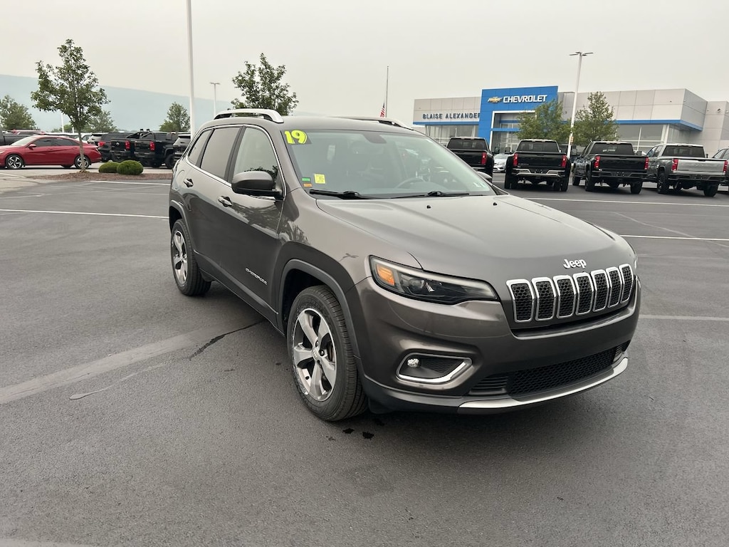 Used 2019 Jeep Cherokee Limited 4x4 SUV