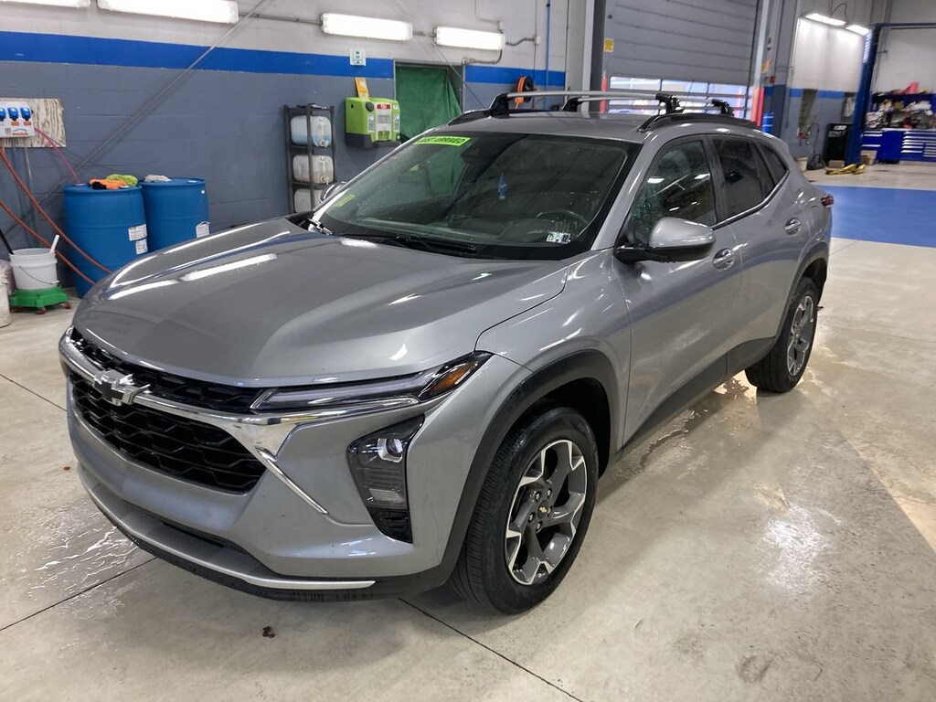 Used 2024 Chevrolet Trax LT SUV