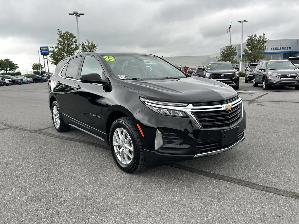 Used 2023 Chevrolet Equinox LT w/2FL SUV