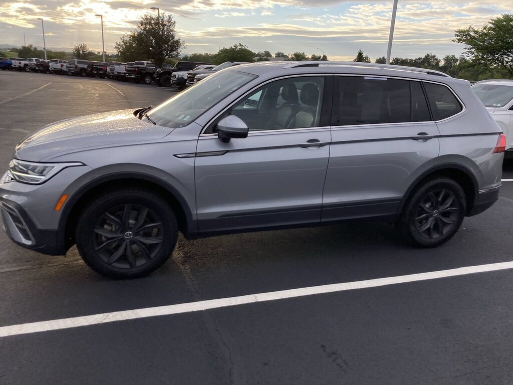 Used 2024 Volkswagen Tiguan 2.0T SE SUV