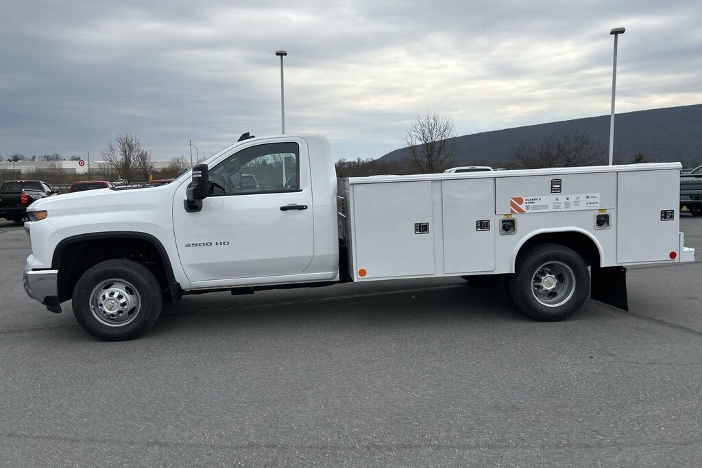 New 2025 Chevrolet Silverado 3500 HD Chassis Work Truck Truck Regular Cab