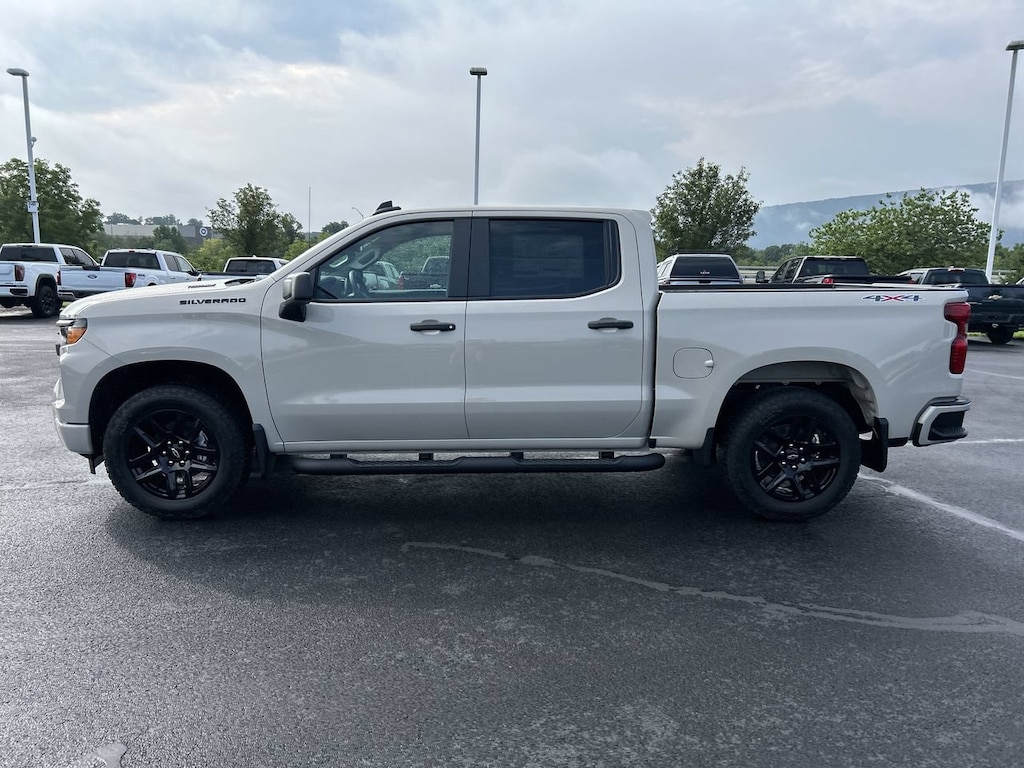 New 2026 Chevrolet Silverado 1500 Custom Truck Crew Cab