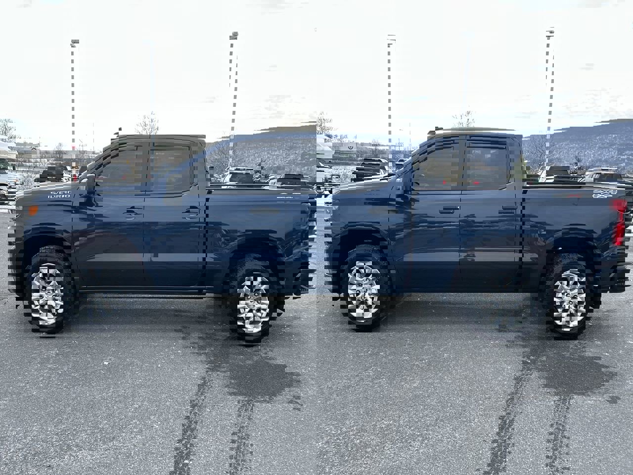 2020 Chevrolet Silverado 1500 Custom photo 4