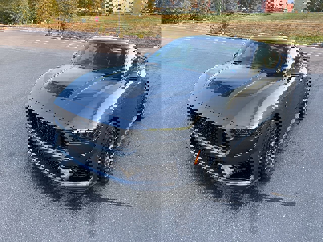 2024 Ford Mustang Dark Horse photo 3