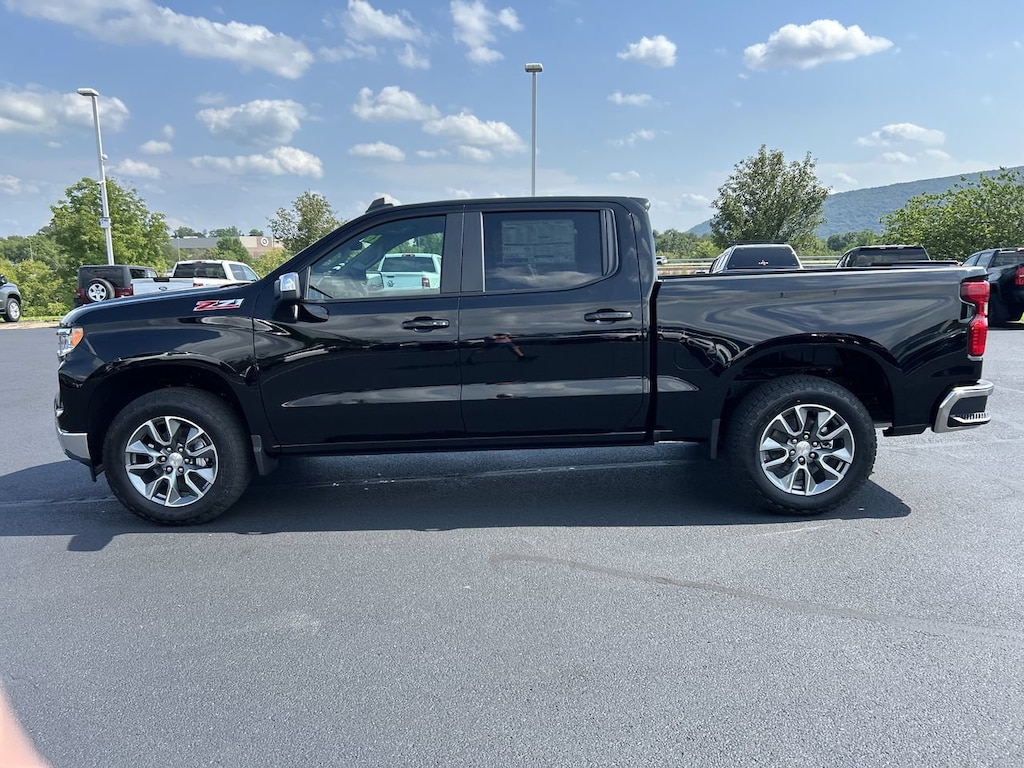 New 2026 Chevrolet Silverado 1500 LT Truck Crew Cab